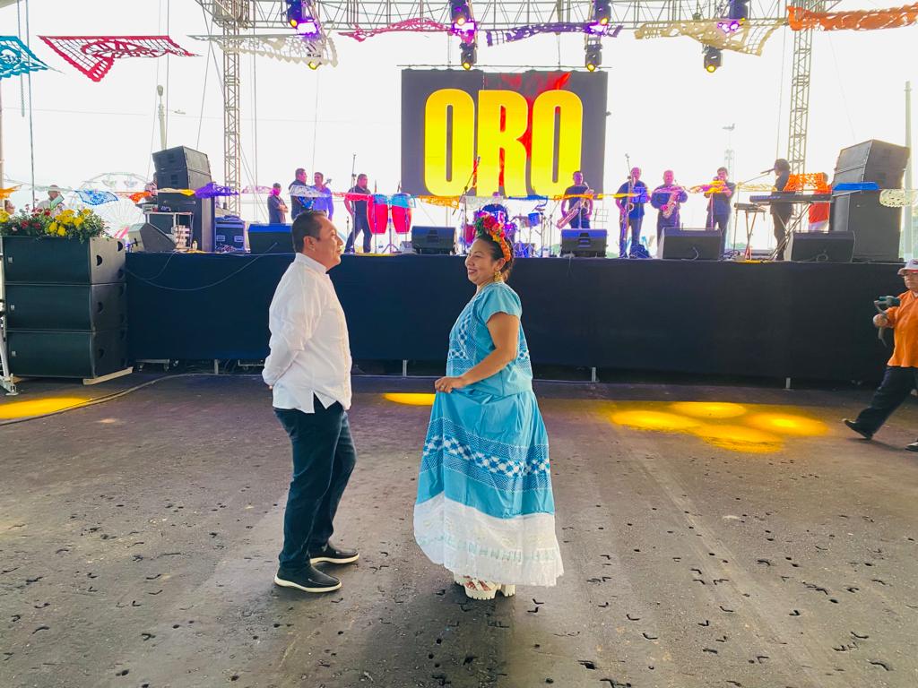 ¡Oaxaca de fiesta!  Noche Istmeña en la  Expo Feria de Coatzacoalcos!