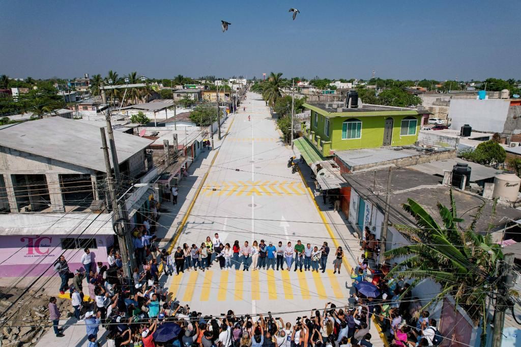 Entrega Alcalde JM Unánue rehabilitación integral de la Calle 20 con concreto hidráulico