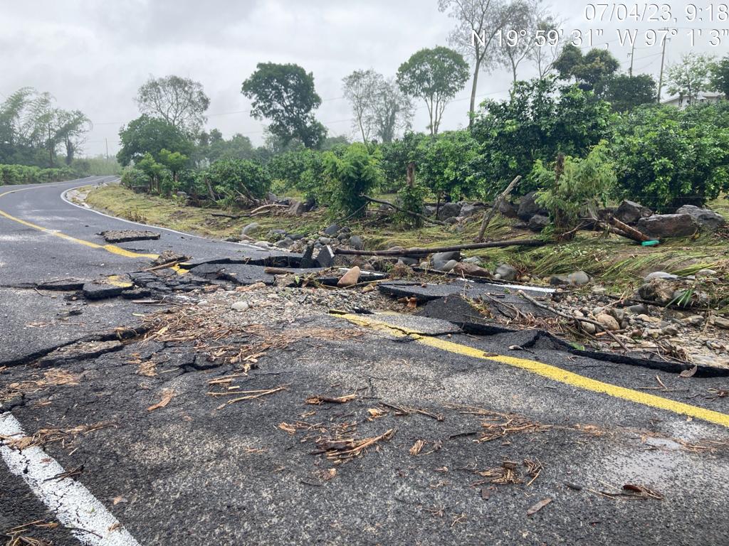Más de 200 viviendas afectadas en Martínez y Atzalan, tras lluvias por el frente frío 47