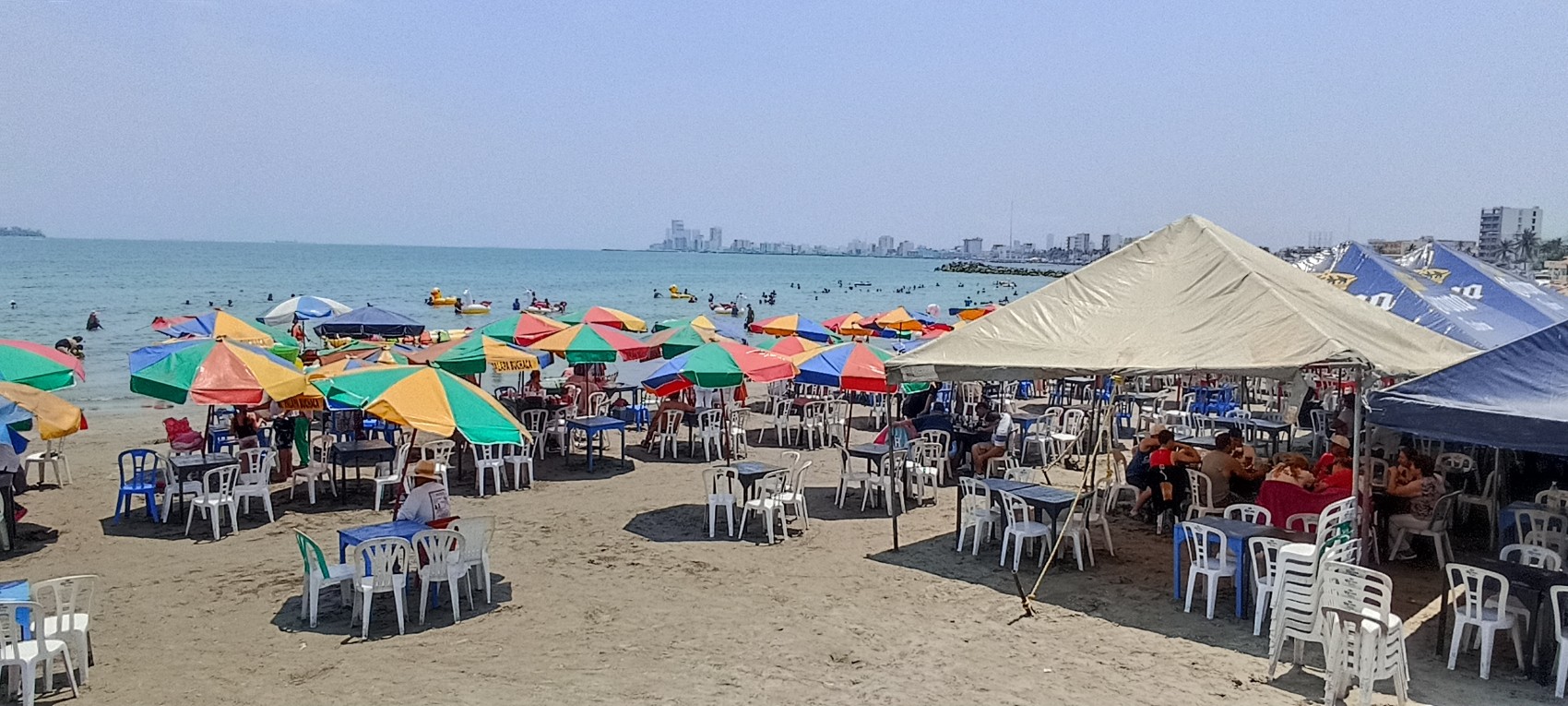 De 4 mil 500 mdp la derrama económica en Veracruz en 2 semanas de vacaciones de Semana Santa