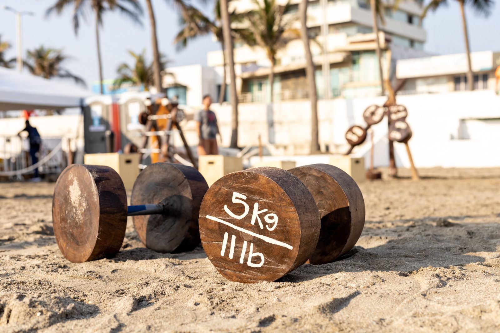 ¿Te gustaría que se quedara el gimnasio al aire libre de Playa Martí? ¡Participa y vota!”