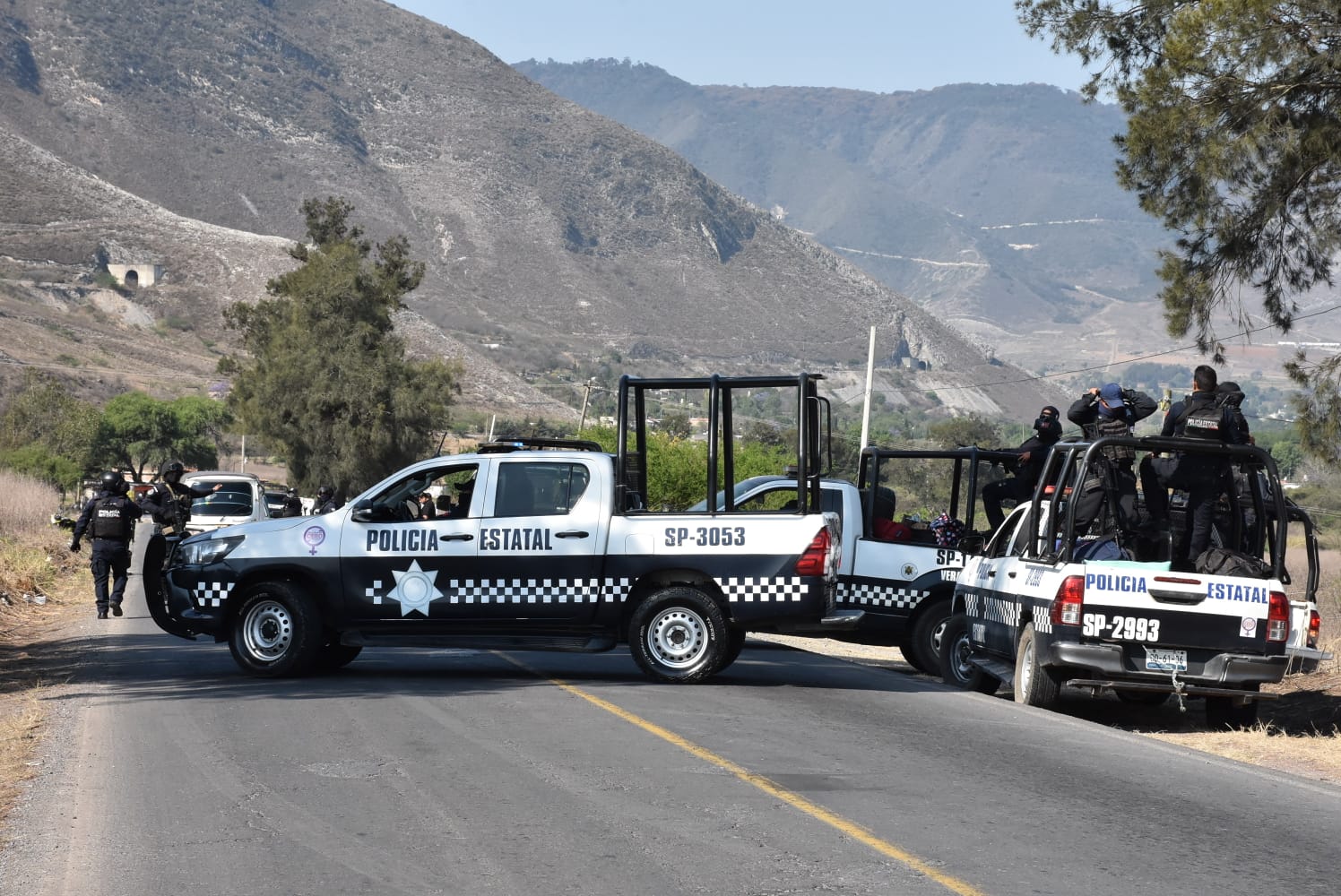 Hombre atacado a balazos al abordar su camioneta en la autopista Córdoba-Puebla