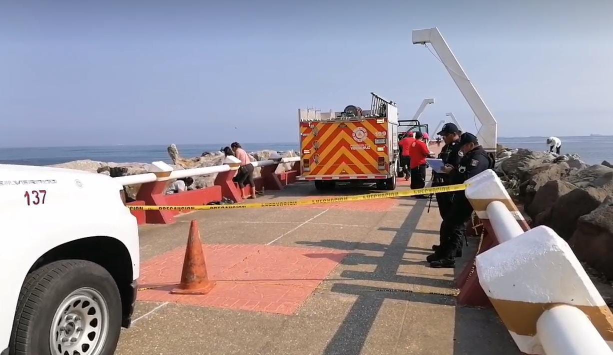 Se quería refrescar y pierde la vida ahogado en Coatzacoalcos