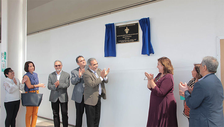 UV celebra cinco décadas del Instituto de Investigaciones en Educación