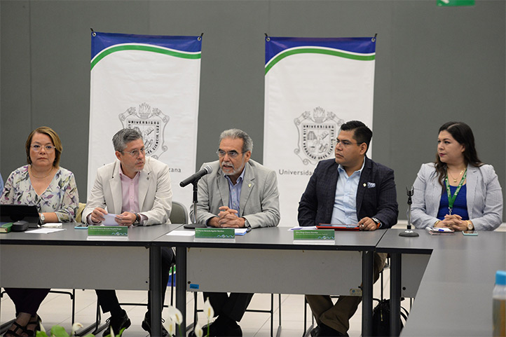 UV, eje del conocimiento en el estado de Veracruz: Martín Aguilar