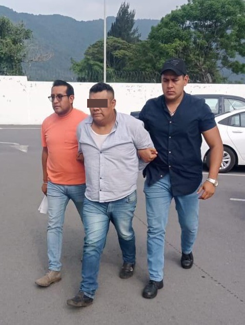Detienen a taxista y presunto abusador de estudiante de la UV campus Ixtaczoquitlán