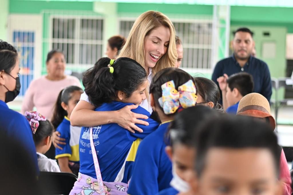 Lobeira de Yunes inicia el programa Cuidando Sonrisas en las escuelas primarias y de preescolar
