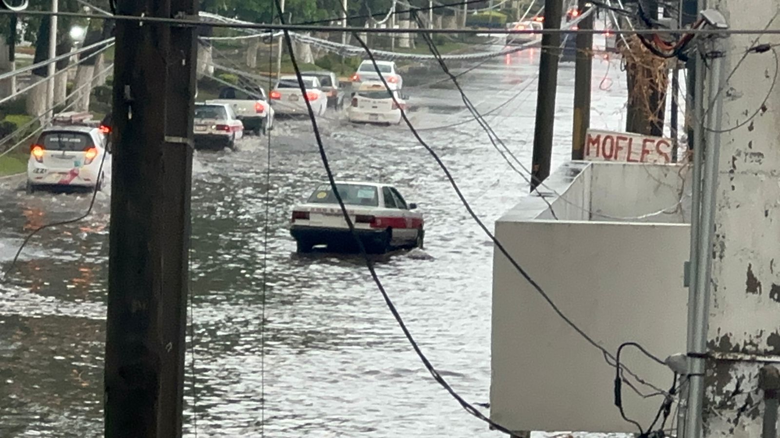 Fuerte tormenta sorprende a habitantes de Poza Rica, Papantla y Tihuatlán