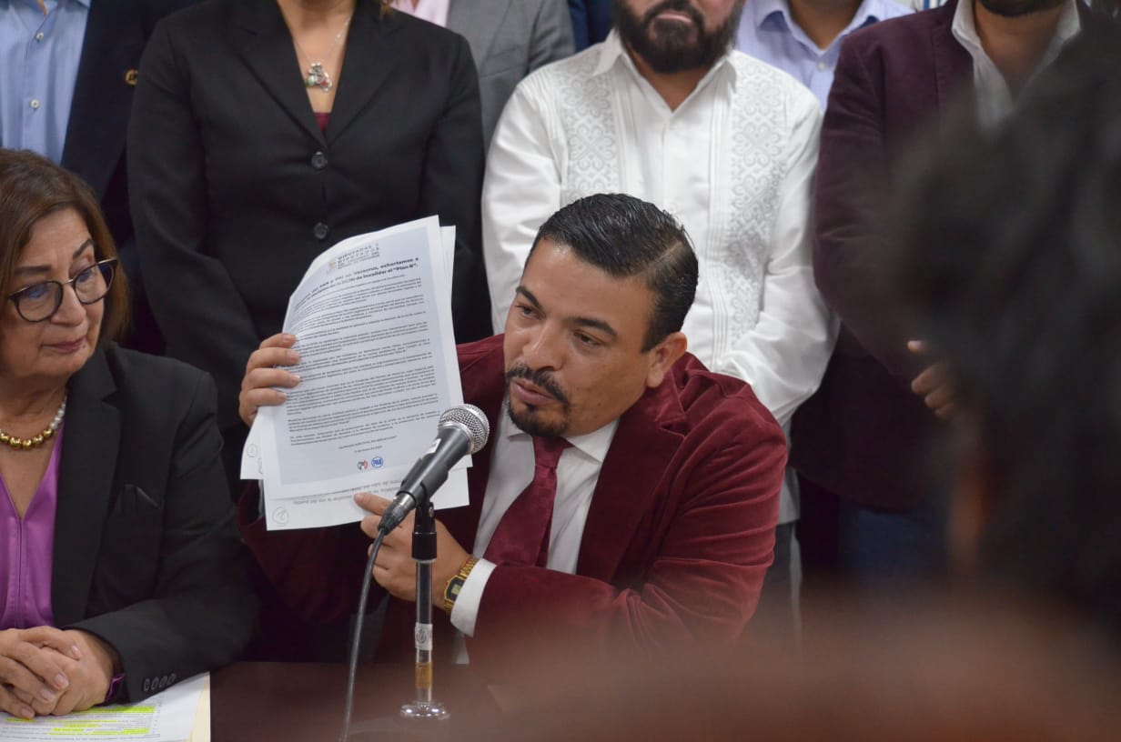 El pueblo está cansado de una SCJN que actúa como partido político: Gómez Cazarín