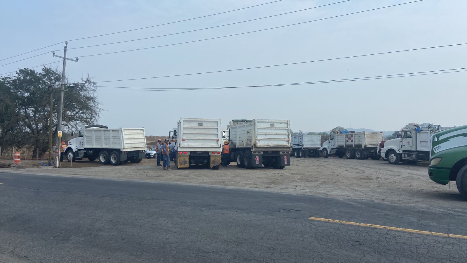CATEM desplaza a transportistas de Veracruz de la obra de Constellation Brands