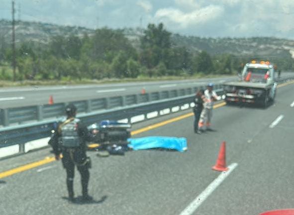 Motociclista mendocino muere atropellado en Puebla, su esposa está grave