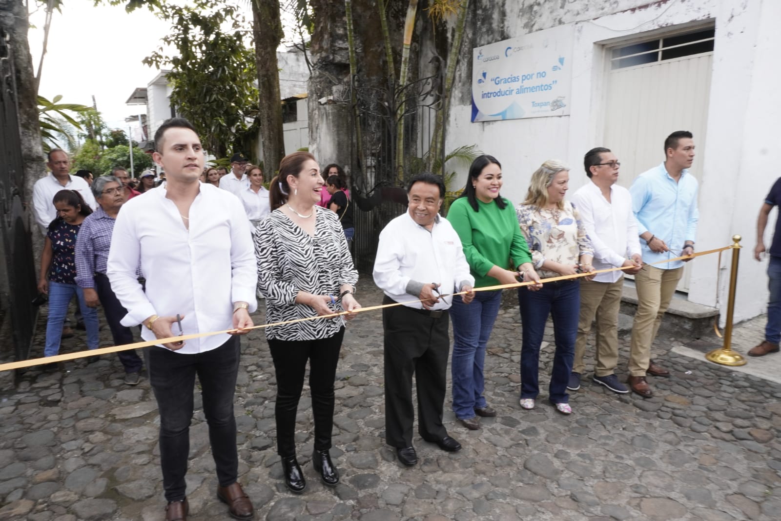 Inauguran en Córdoba la Feria Renace la Alegría