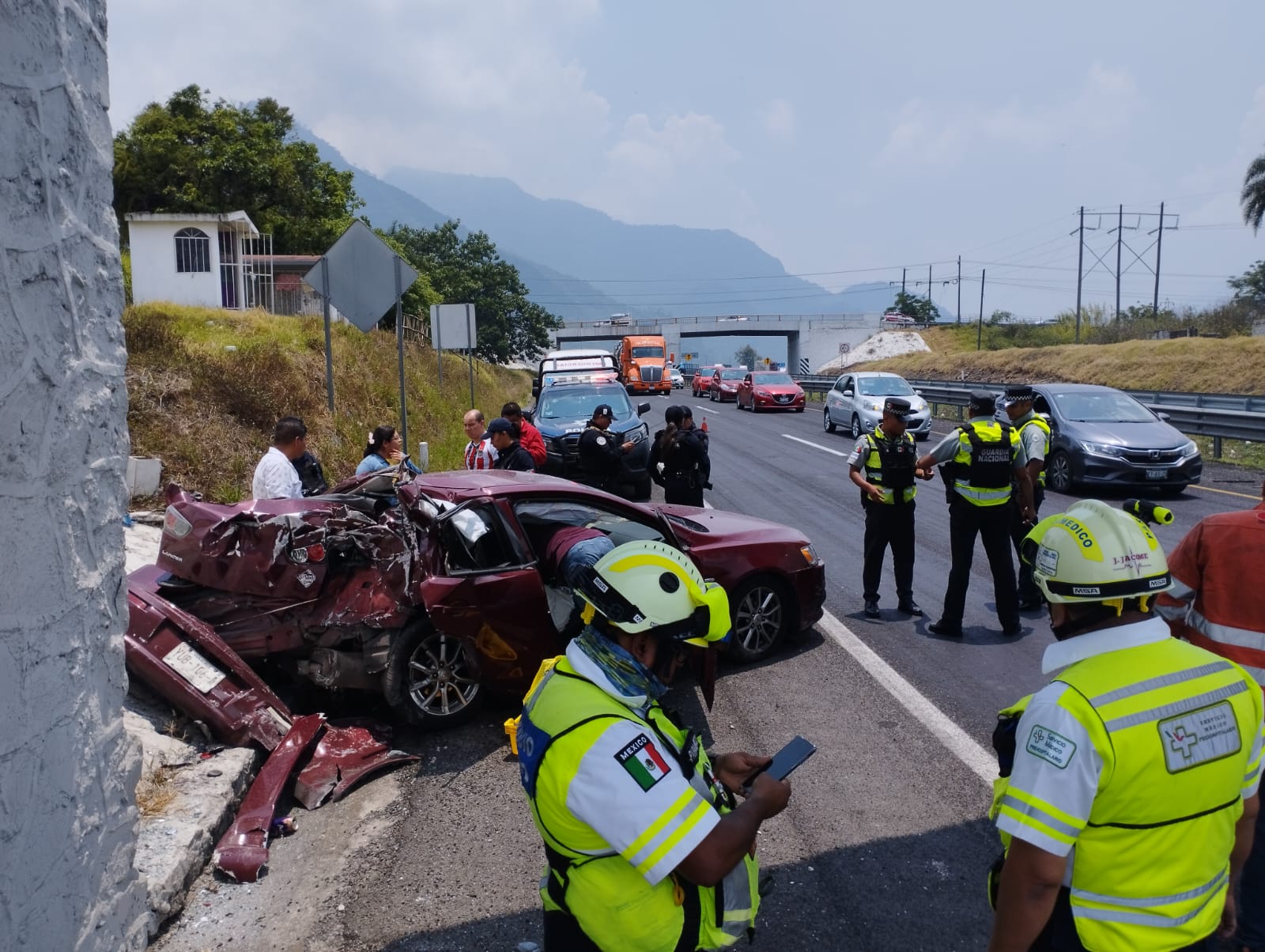 Un lesionado deja accidente en el puente de Jalapilla