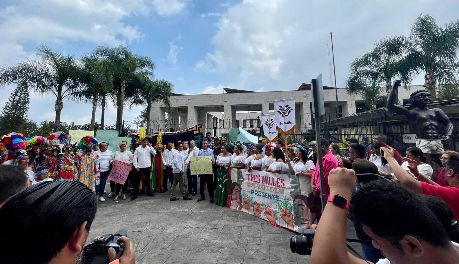 Afrodescendientes exigen a diputados locales aprueben Ley Afro en Veracruz
