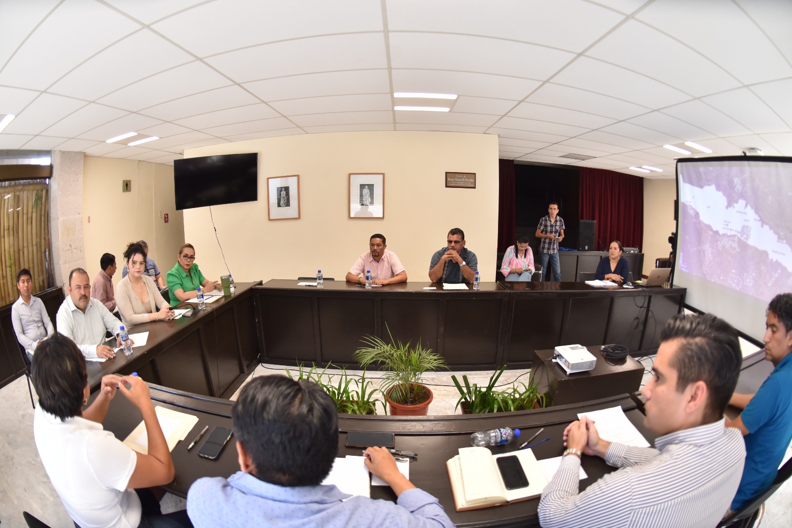 Atiende Comisión de Límites Territoriales a autoridades de Cuichapa y Cuitláhuac