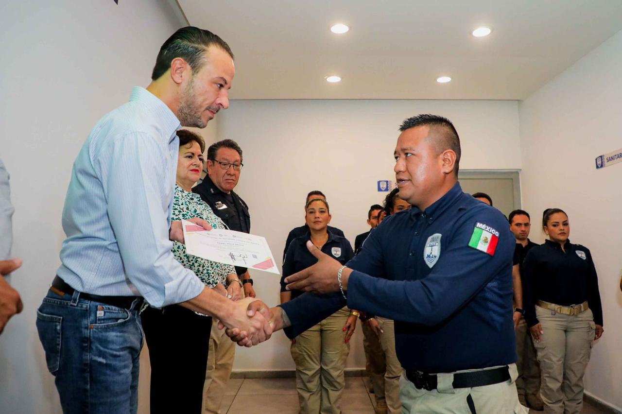 Fortalecer la profesionalización y certificación de la Policía Municipal, prioridad del Alcalde Unánue