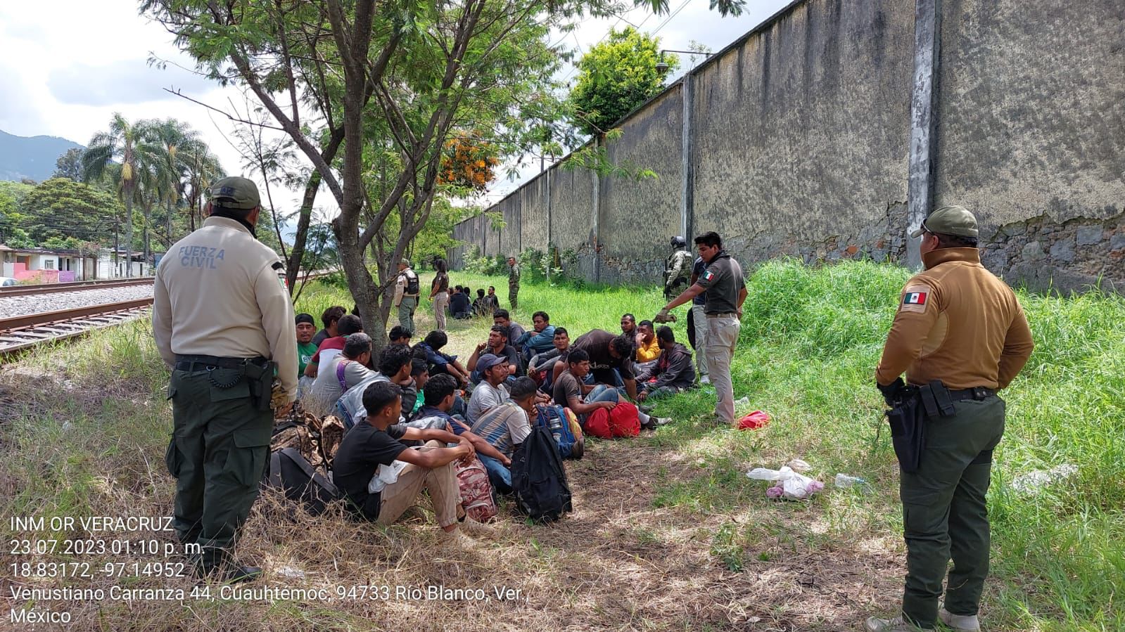 Ayuntamientos de la zona sur extorsionan a migrantes a cambio de darles empleo