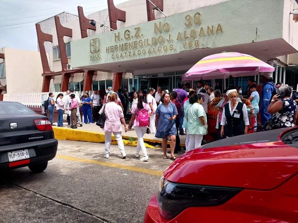 Por fuga de gas evacuan a personal del IMSS 36 de Coatzacoalcos