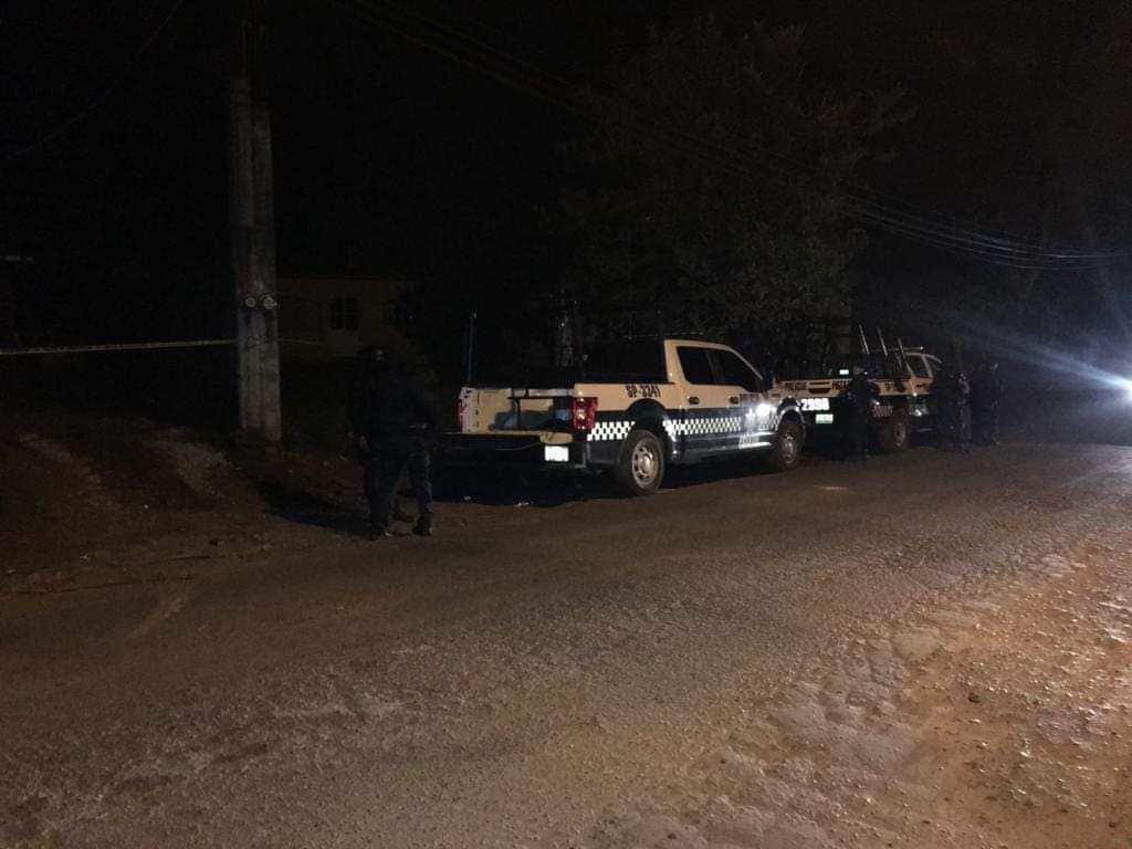 Hombre es asesinado y abandonado en un camino de Omealca
