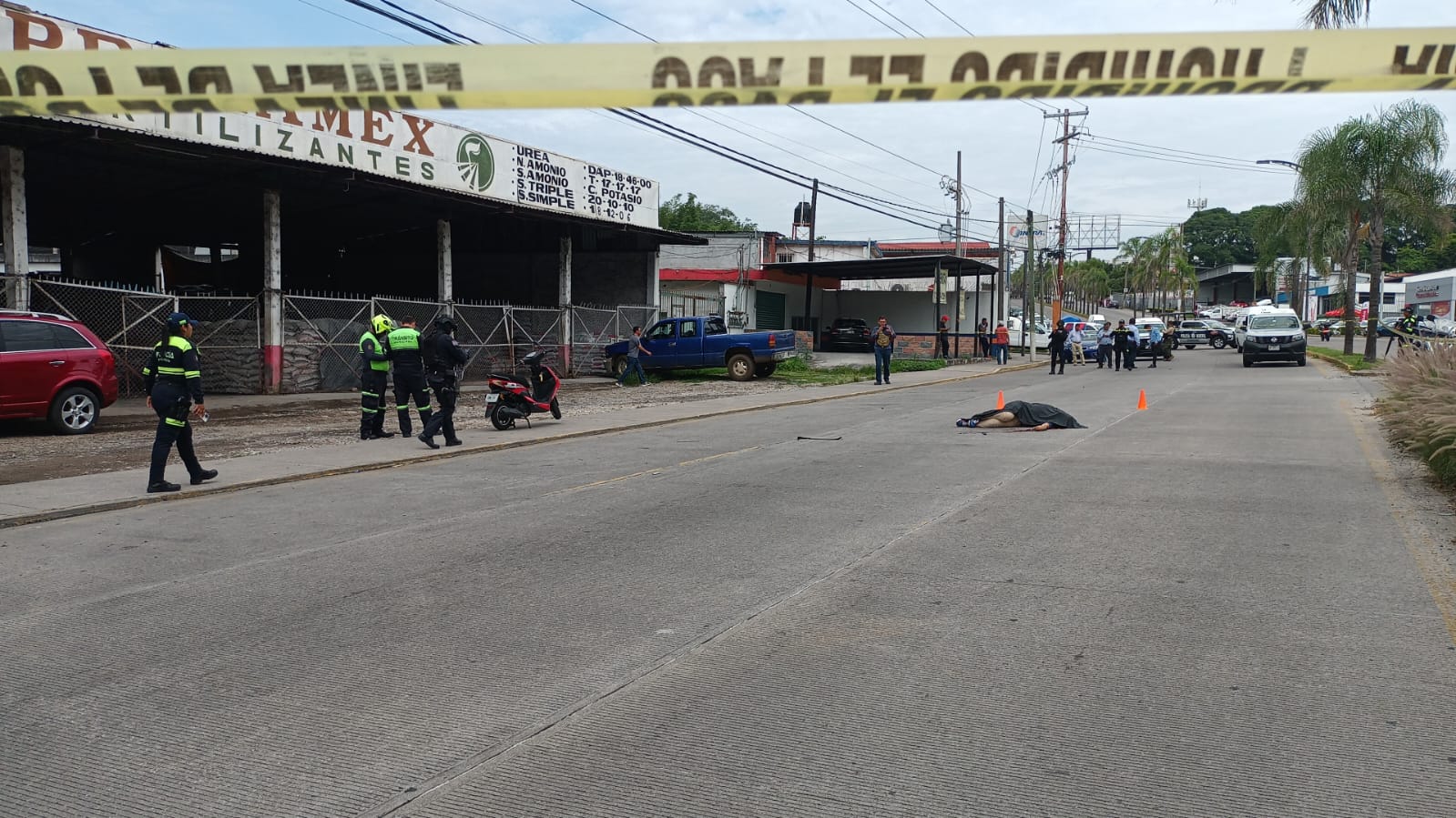 Joven muere atropellado por urbano en Córdoba, mujer resulta herida