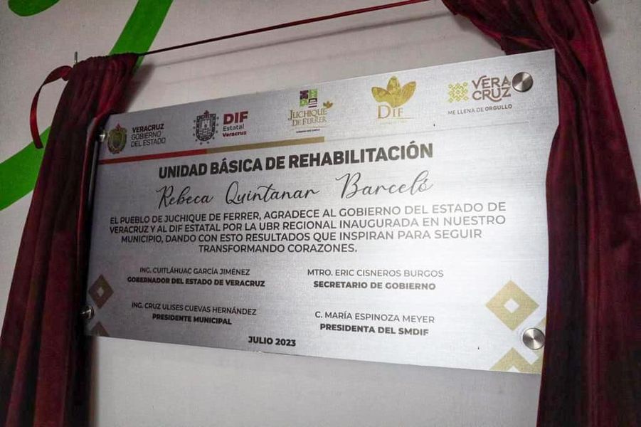 Cabildo de Juchique habría violado la ley al poner a clínica municipal el nombre de Rebeca Quintanar