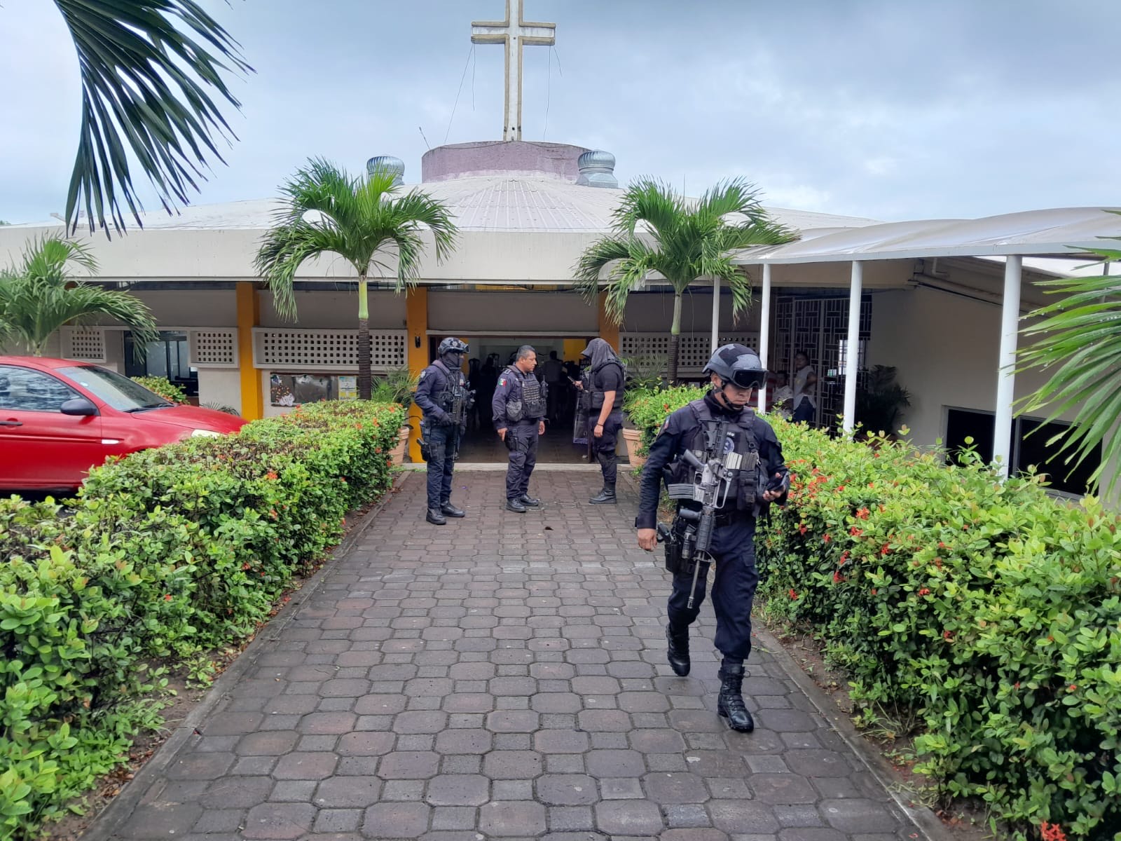 Una bebé es abandonada en iglesia de El Coyol en Veracruz puerto