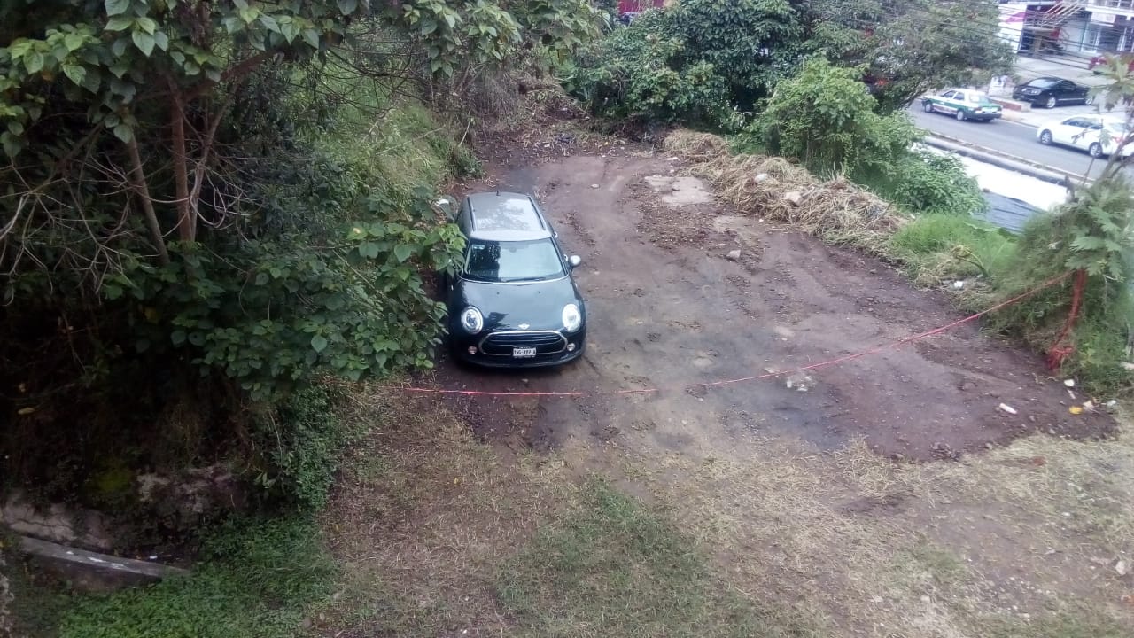 Vecinos de Xalapa 2000 exigen cambio de jefe de manzana por exigir cobro de estacionamiento