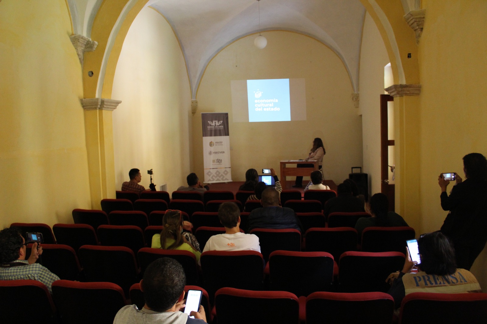 Presentan los talleres del Mercado de Empresas Culturales y Creativas con sede en el MAEV