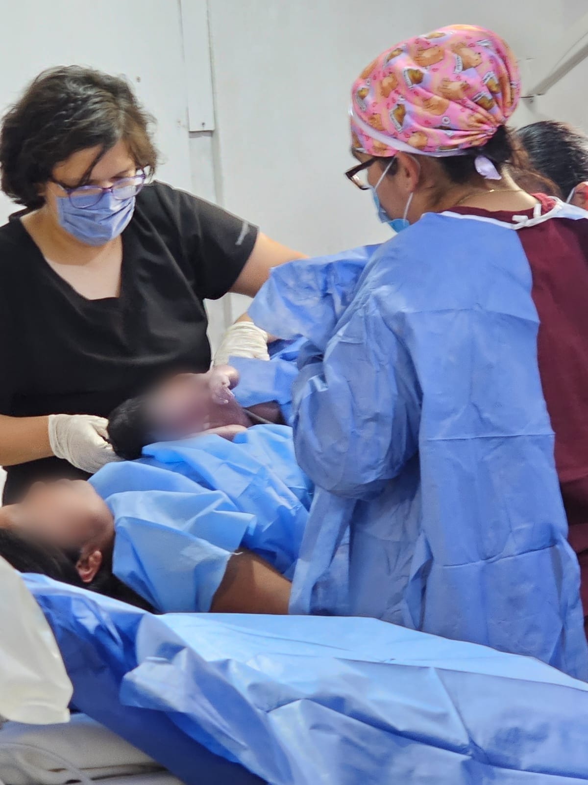 Hospital del IMSS Zongolica que se inundó trasladó a 5 pacientes graves a hospitales