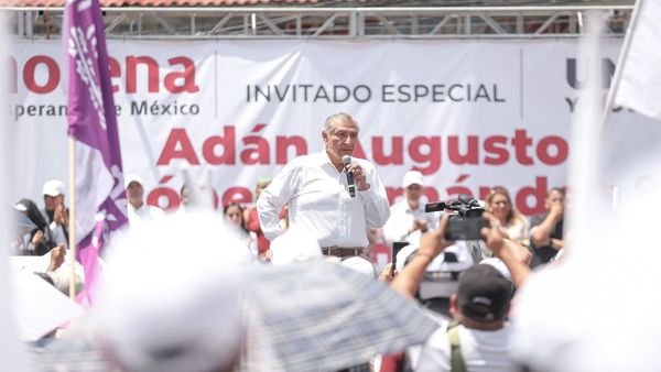 Adán Augusto inicia su octava semana en Iztapalapa