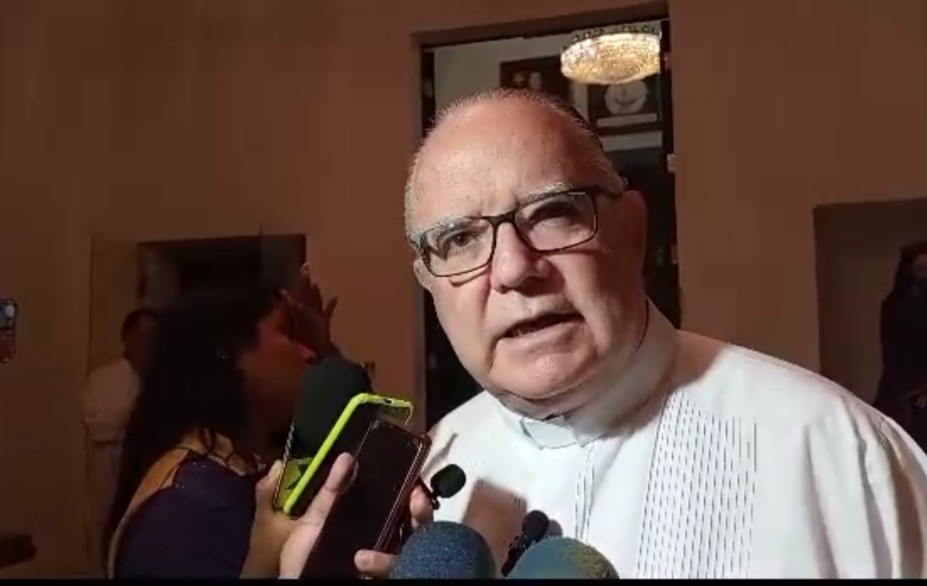 Obispo pide orar por los políticos y a los ciudadanos participar en los comicios del 2024