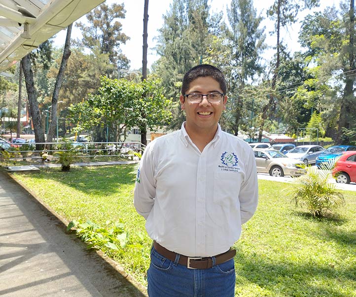Alumno UV estudia desplazamiento forzado por cambio climático