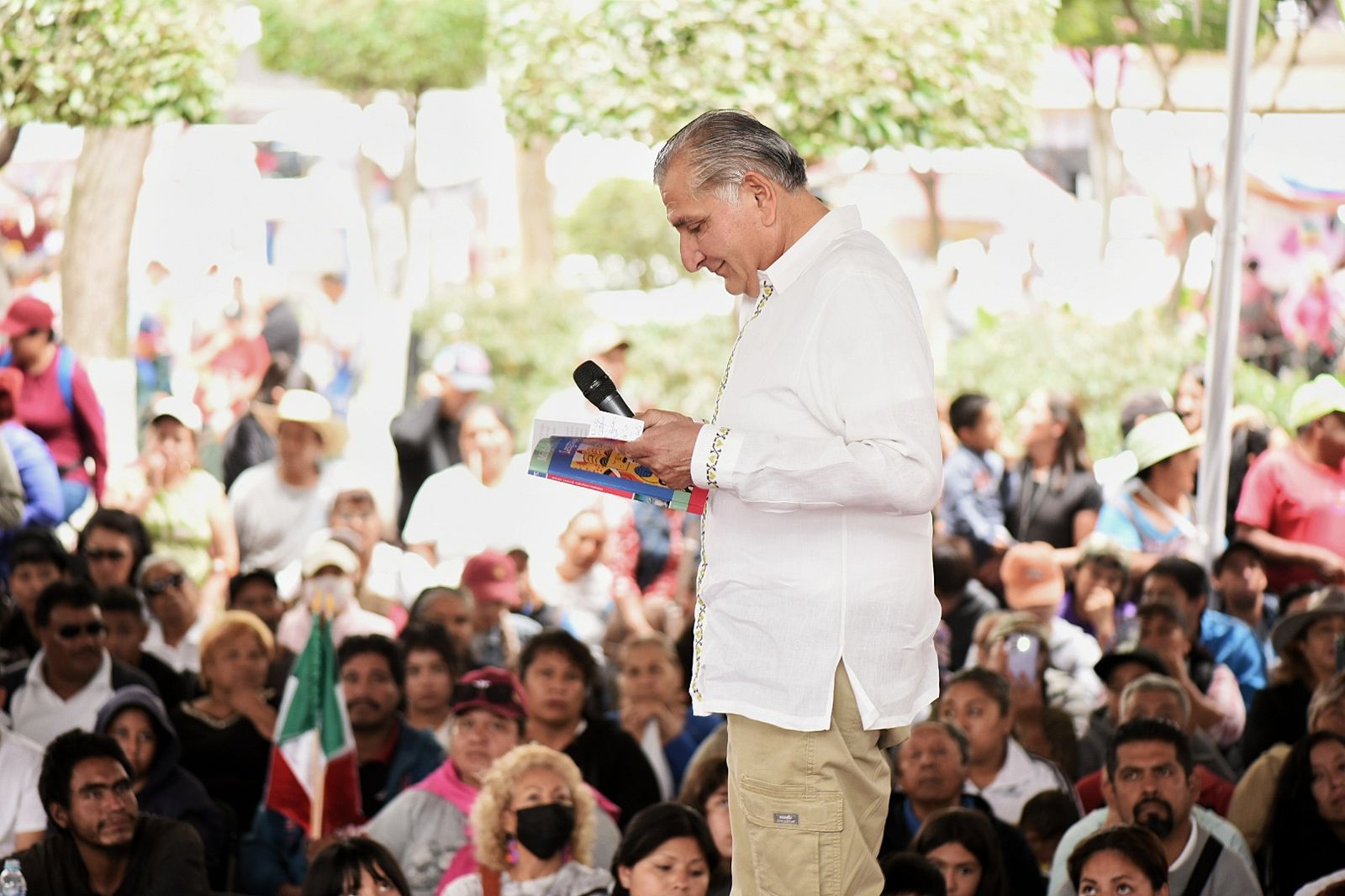 Vamos a defender los libros de texto: Adán Augusto