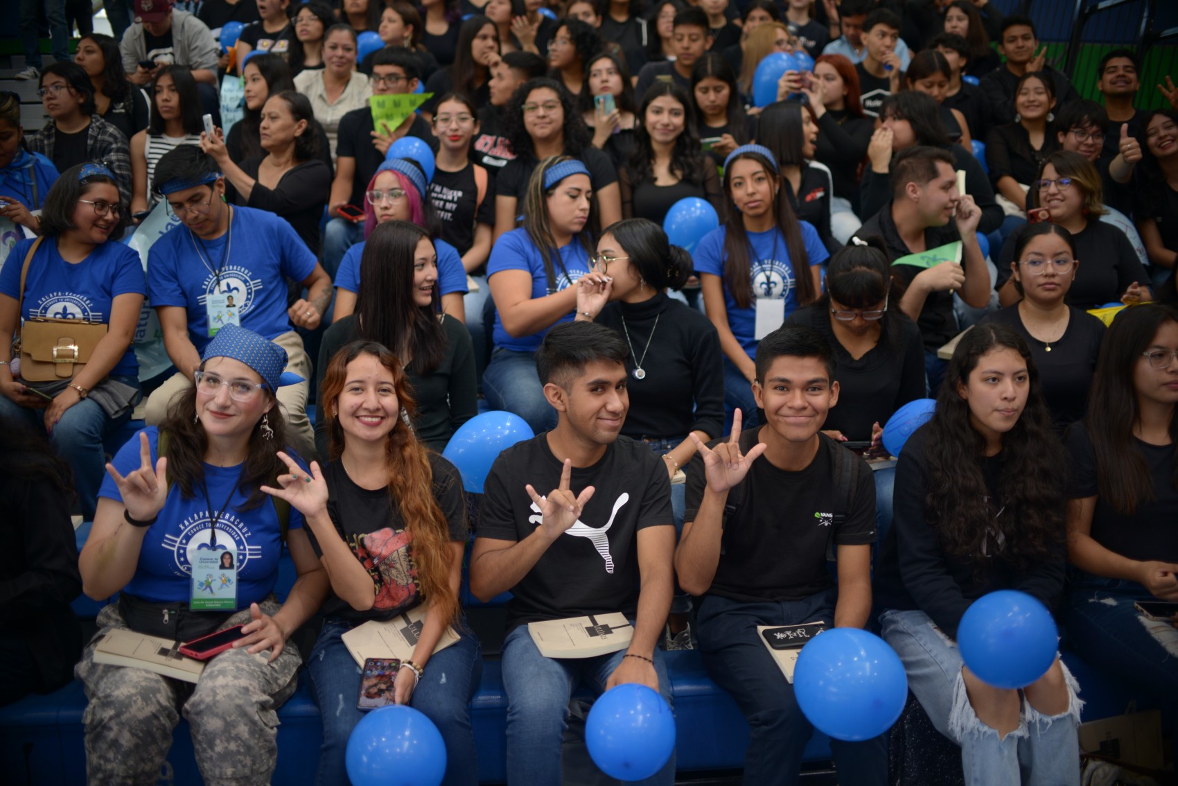 La educación abre las puertas del confinamiento, dice rector en la bienvenida a estudiantes UV