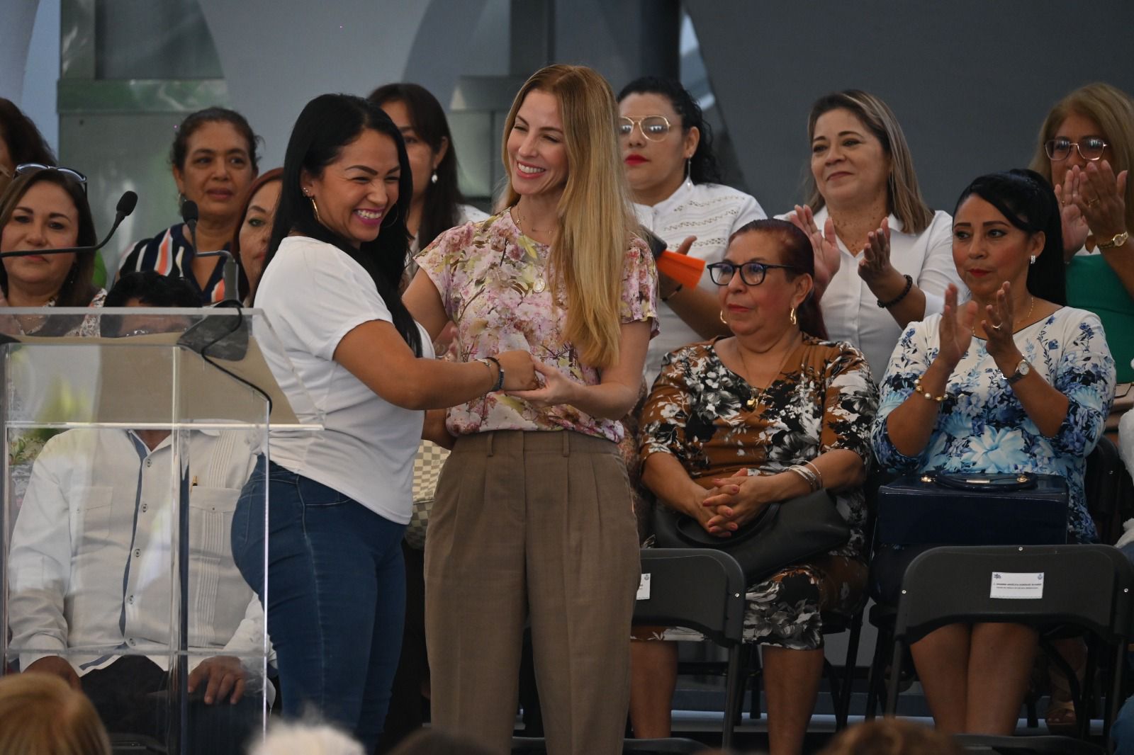 Alcaldesa entregará mochilas y útiles escolares a niños de primarias del municipio