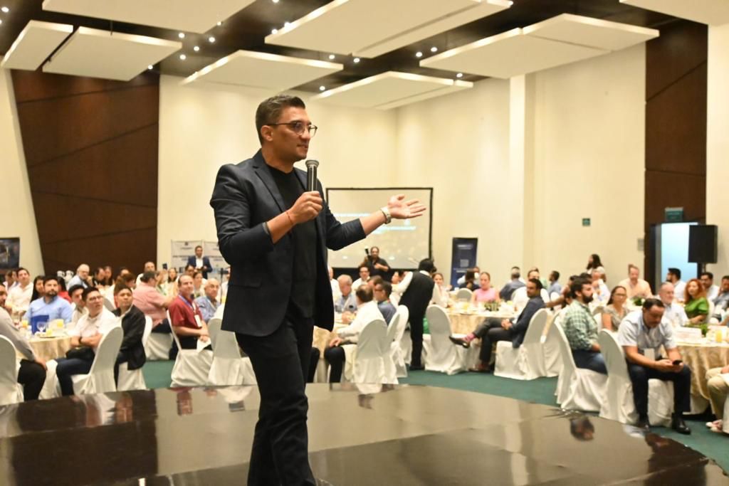 Nuevas tecnologías contribuyen a una comunicación más eficiente con los veracruzanos: Lobeira de Yunes