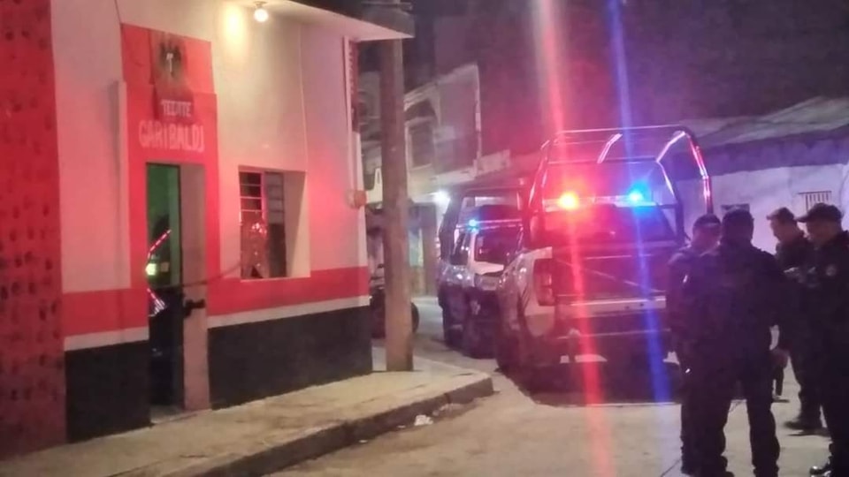 Asesinan a 4 personas en ataque armado a bar en Tlapacoyan