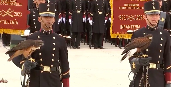 AMLO encabeza celebración de 200 años del colegio militar desde Perote