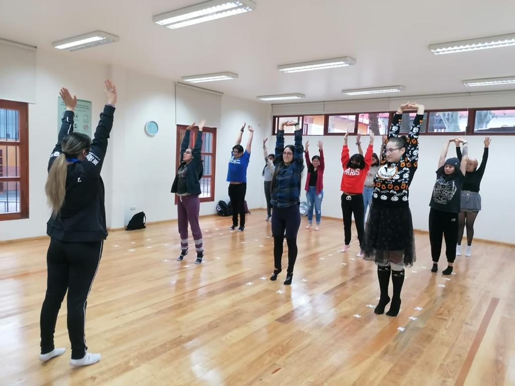 Presenta IVEC el taller inclusivo “Baile en Braille” en el Teatro del Estado