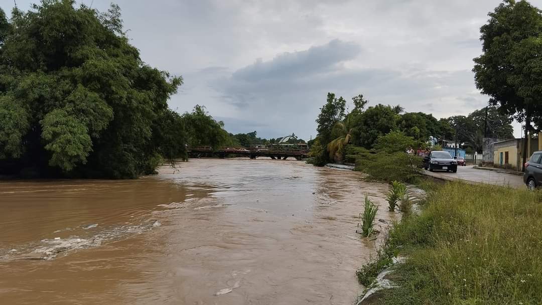 Lluvia de frente frío 6 provocaron afectaciones en más de 700 viviendas en Veracruz