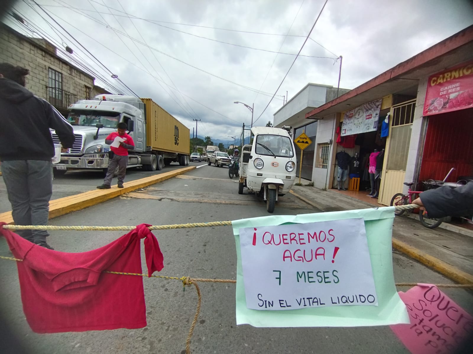 Vecinos de Ixtaczoquitlán tienen siete meses sin agua potable