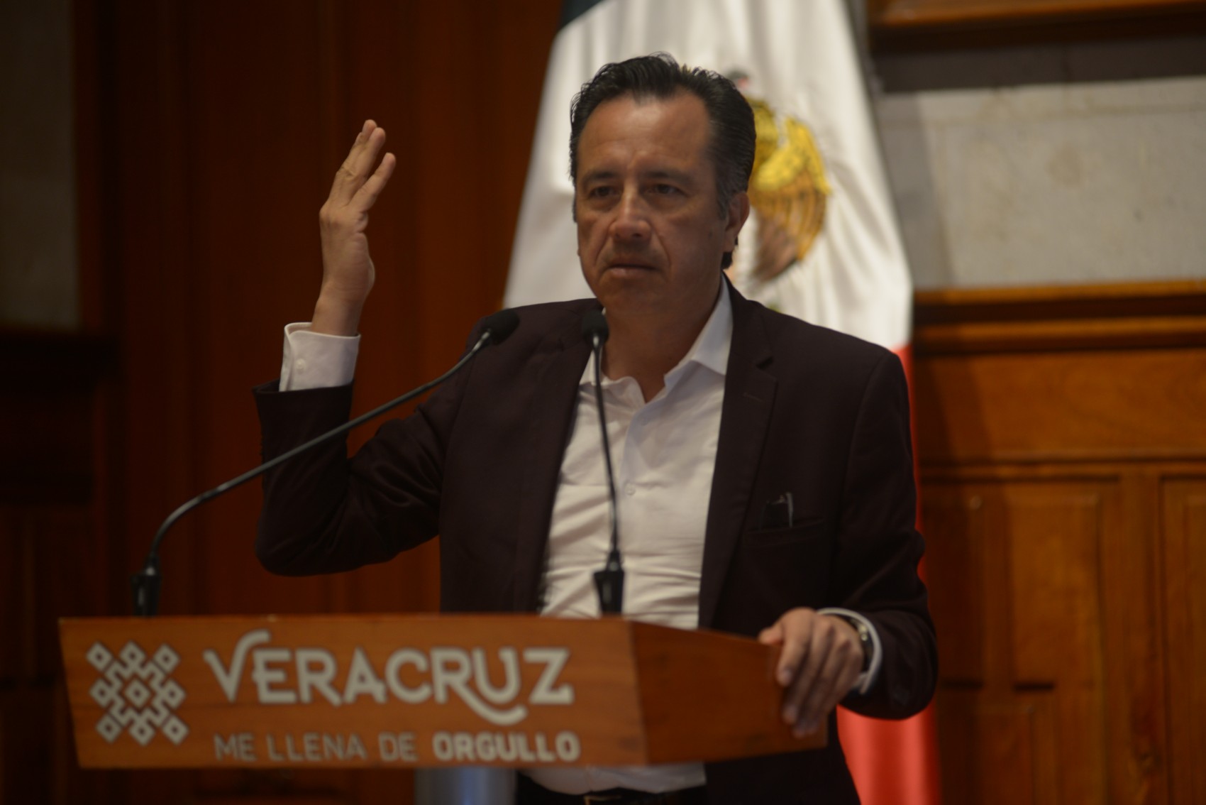 A revisión todas las empresas, responde Cuitláhuac a quejas de empresarios contra Procurador ambiental