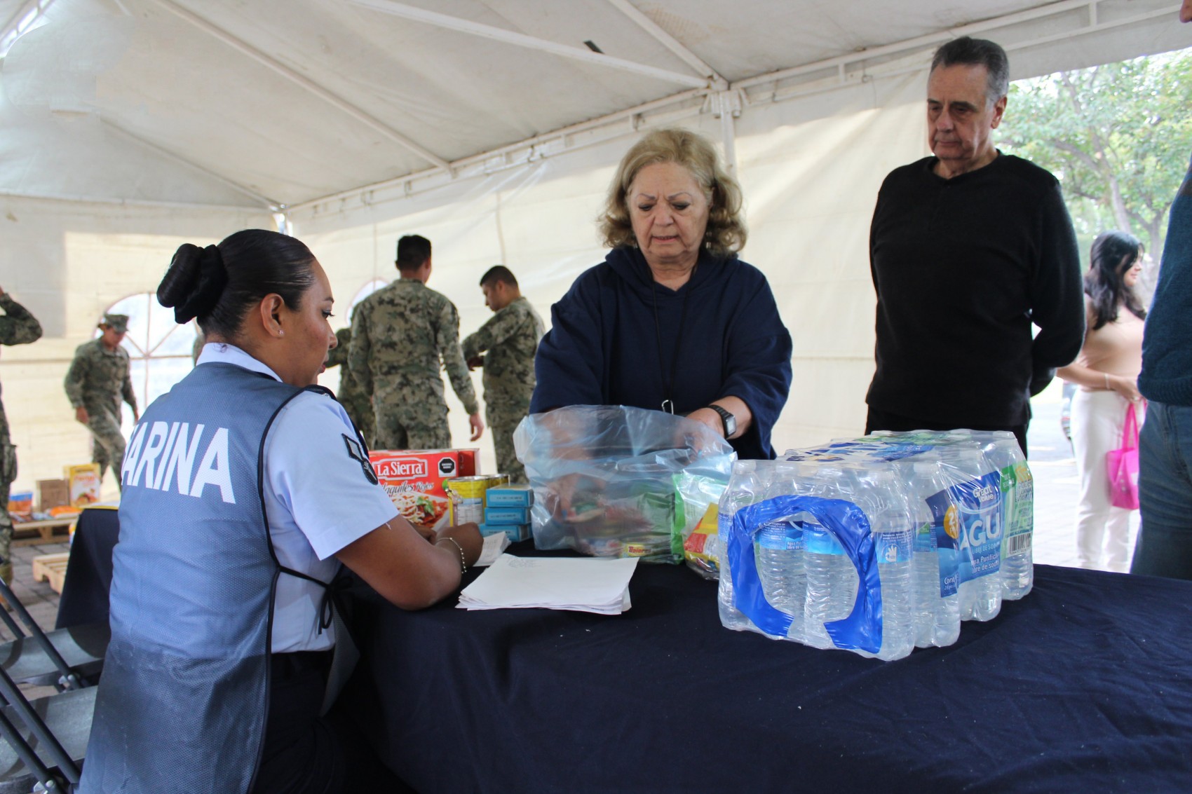 Semar abre cuatro centros de acopio en Veracruz para apoyar a damnificados de Guerrero