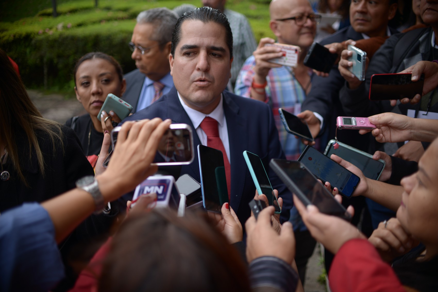 Arana les dice a Pepe y a Héctor: no hay reglas aún para elección de candidato a gobernador
