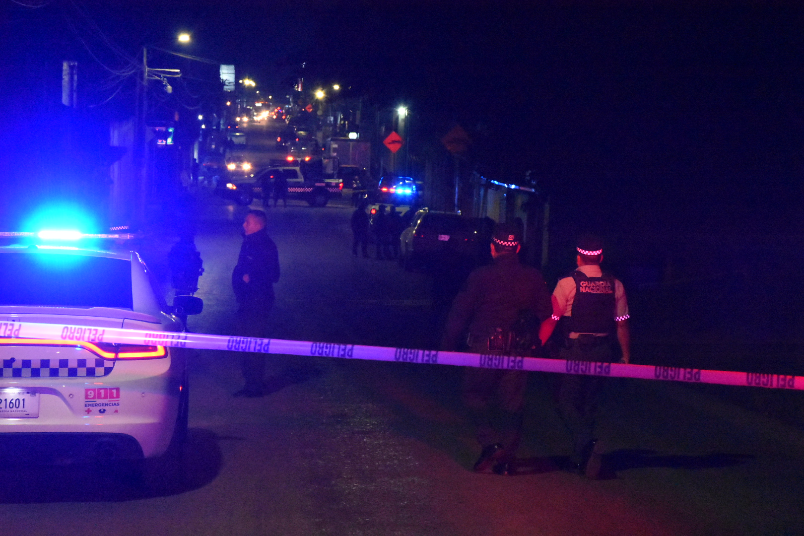Asesinan a hombre al viajar en su camioneta en la carretera Orizaba-Zongolica