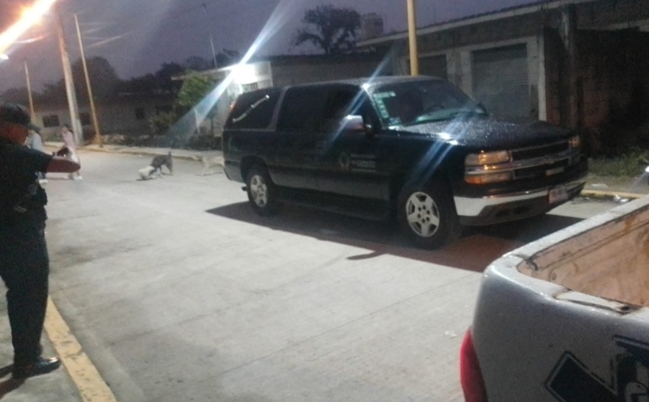 Hombre joven muere afuera de su vivienda en Atzacan