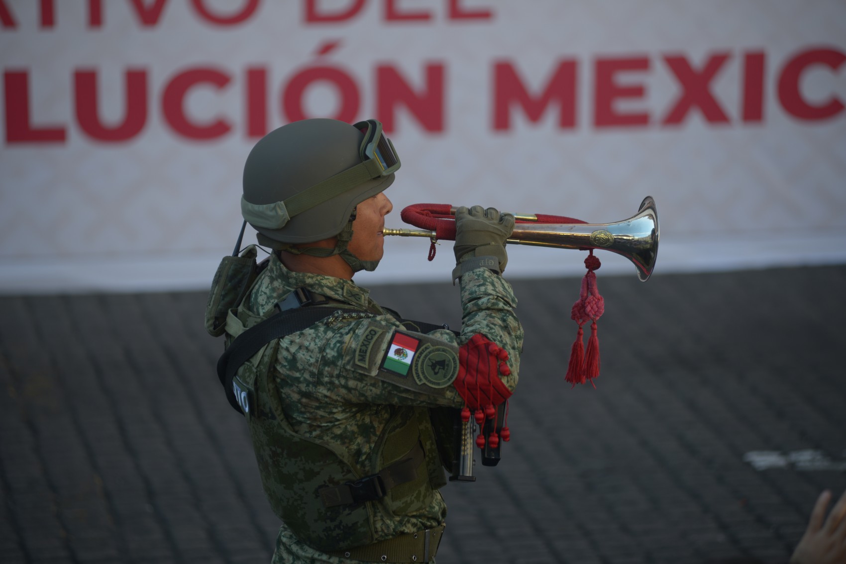 Más de 3 mil participantes en el Desfile de aniversario de la Revolución Mexicana