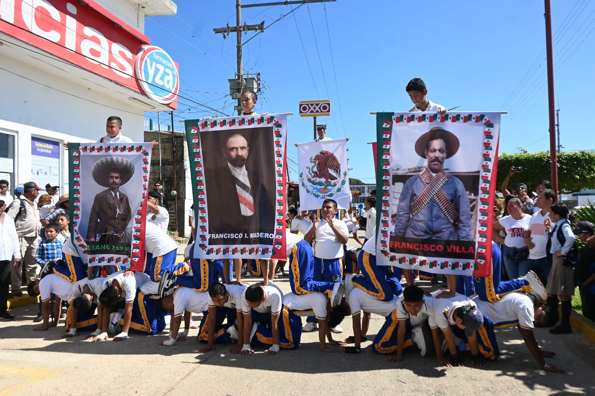 Más de 4 mil estudiantes participaron en el desfile de la Revolución Mexicana