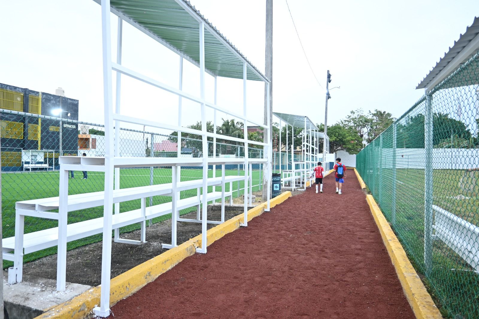Inaugura Paty Lobeira de Yunes la rehabilitación de la Unidad Deportiva “Superación Ciudadana»