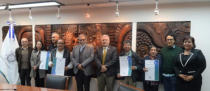 UV reconoció trayectoria y antigüedad de músicos universitarios